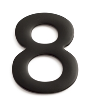 Numero 8 musta