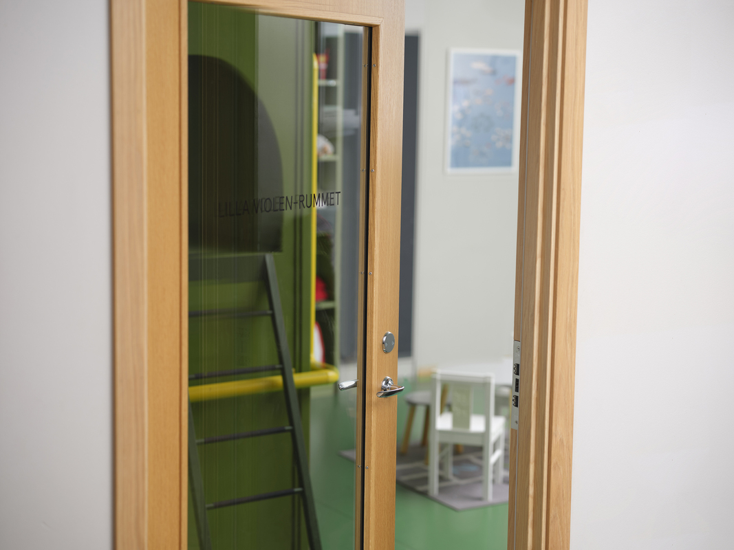 Väliovenpainike A696 Clean kiill.