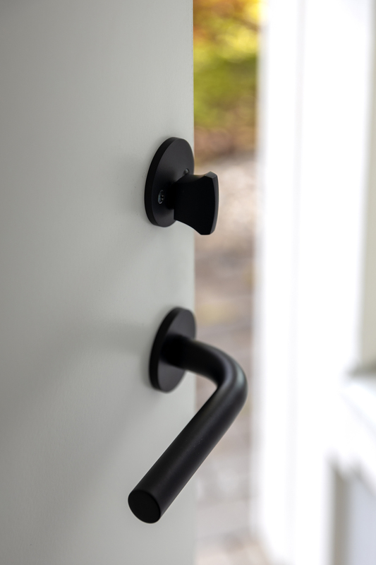 Ulko-ovenpainike Portland musta